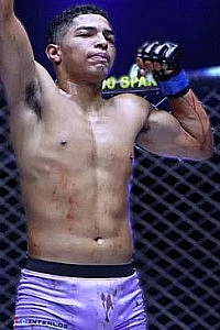 Adriano Castro