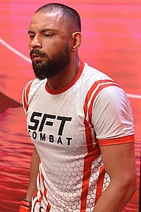 Michael Jonnie