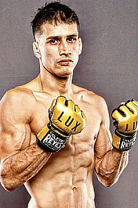 Alexis Leon